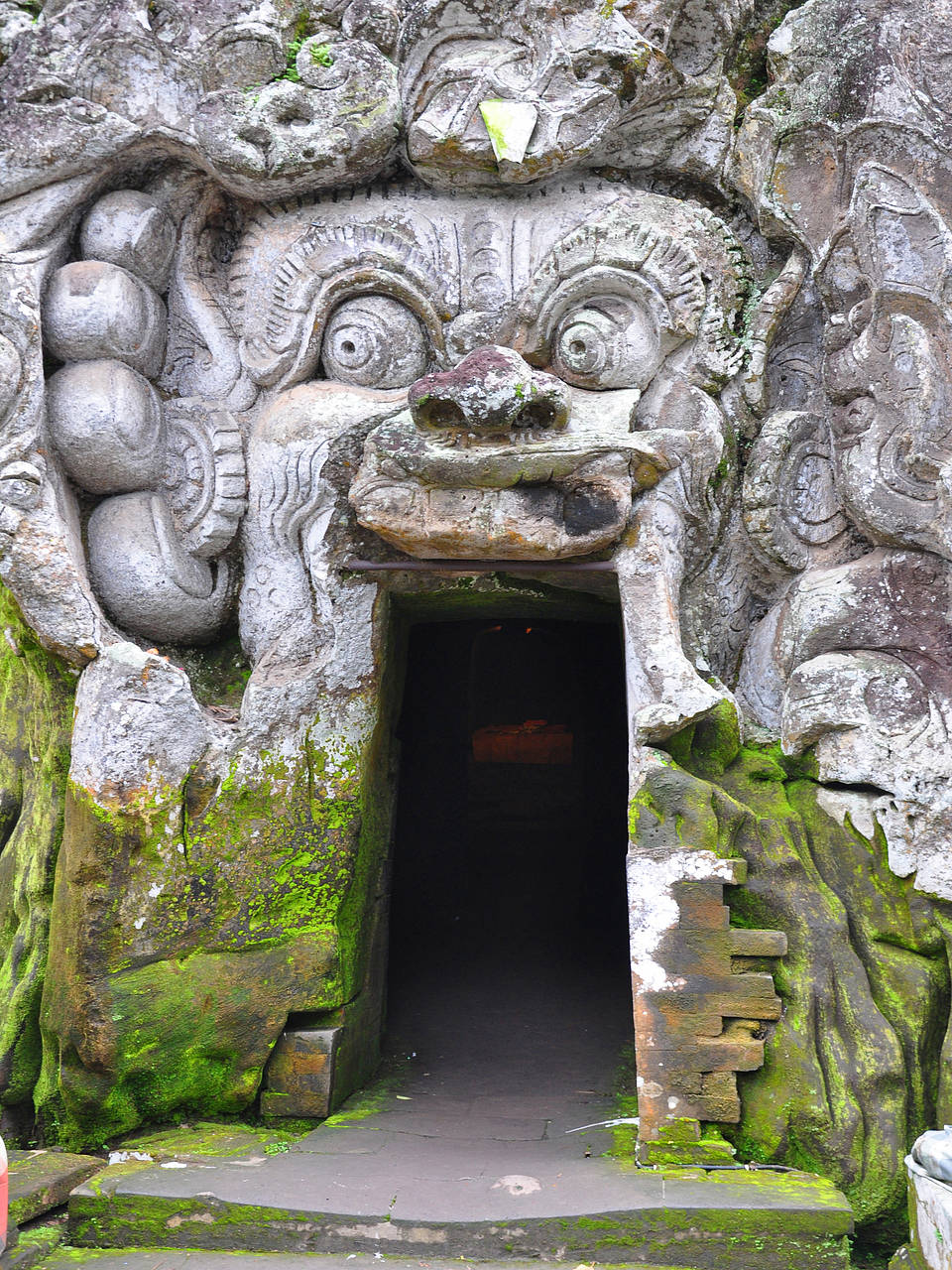  Ansicht von Citysam  Bali Reliefs und Skulpturen am Eingang